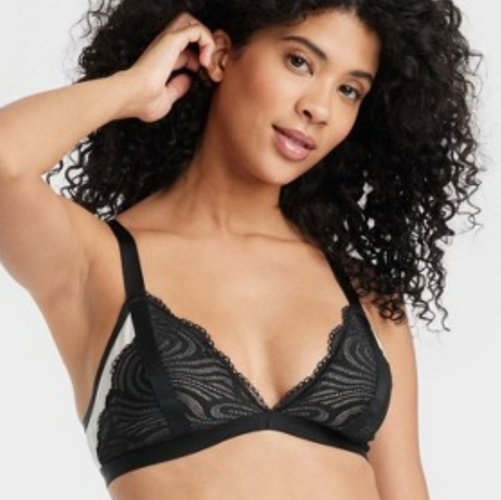 NEW Auden Women's Lingerie Lace Bralette Black White Size S